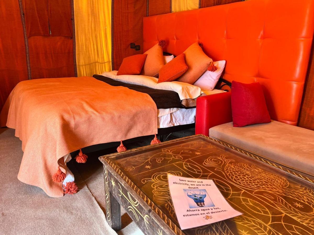 Akabar Luxury Desert Camp เมอร์ซูกา ภายนอก รูปภาพ