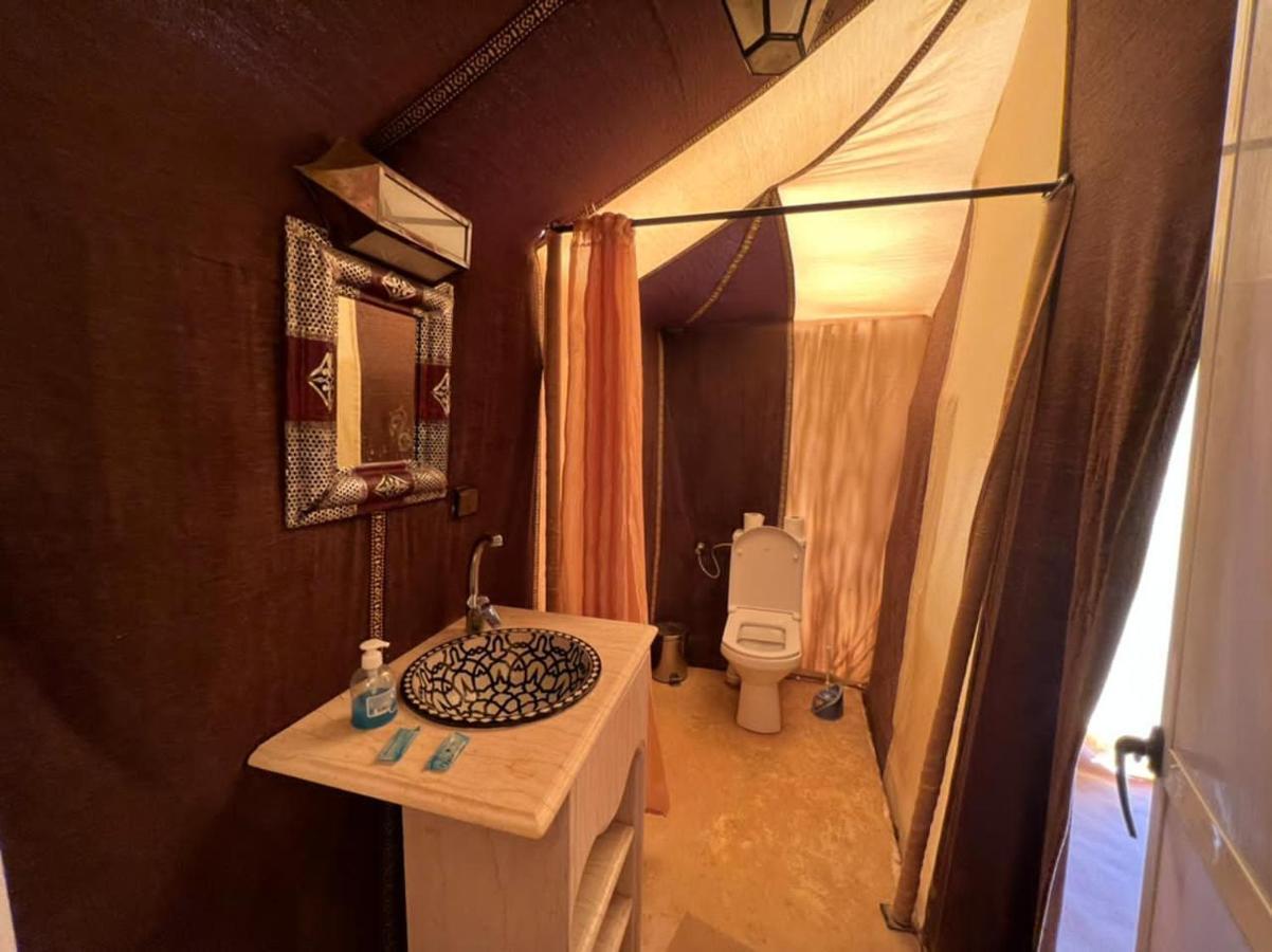 Akabar Luxury Desert Camp เมอร์ซูกา ภายนอก รูปภาพ