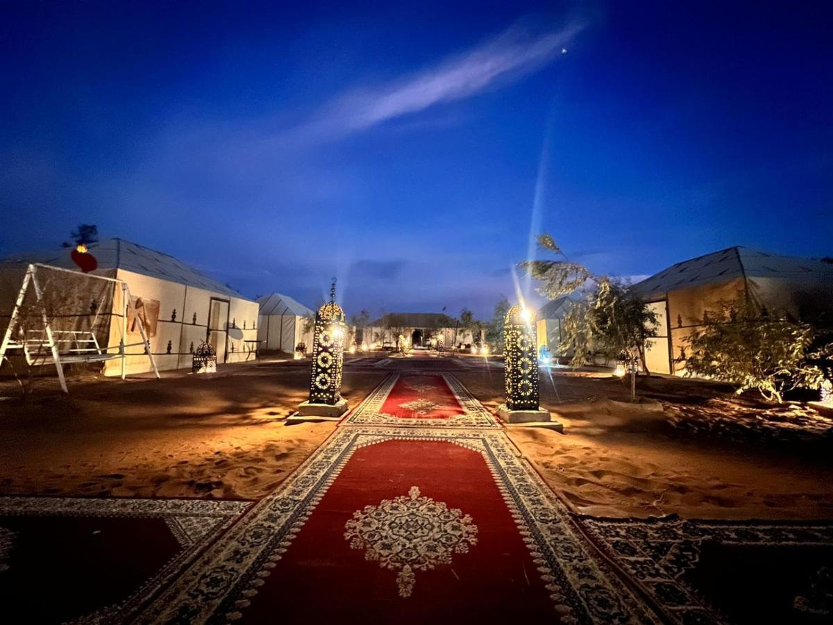 Akabar Luxury Desert Camp เมอร์ซูกา ภายนอก รูปภาพ